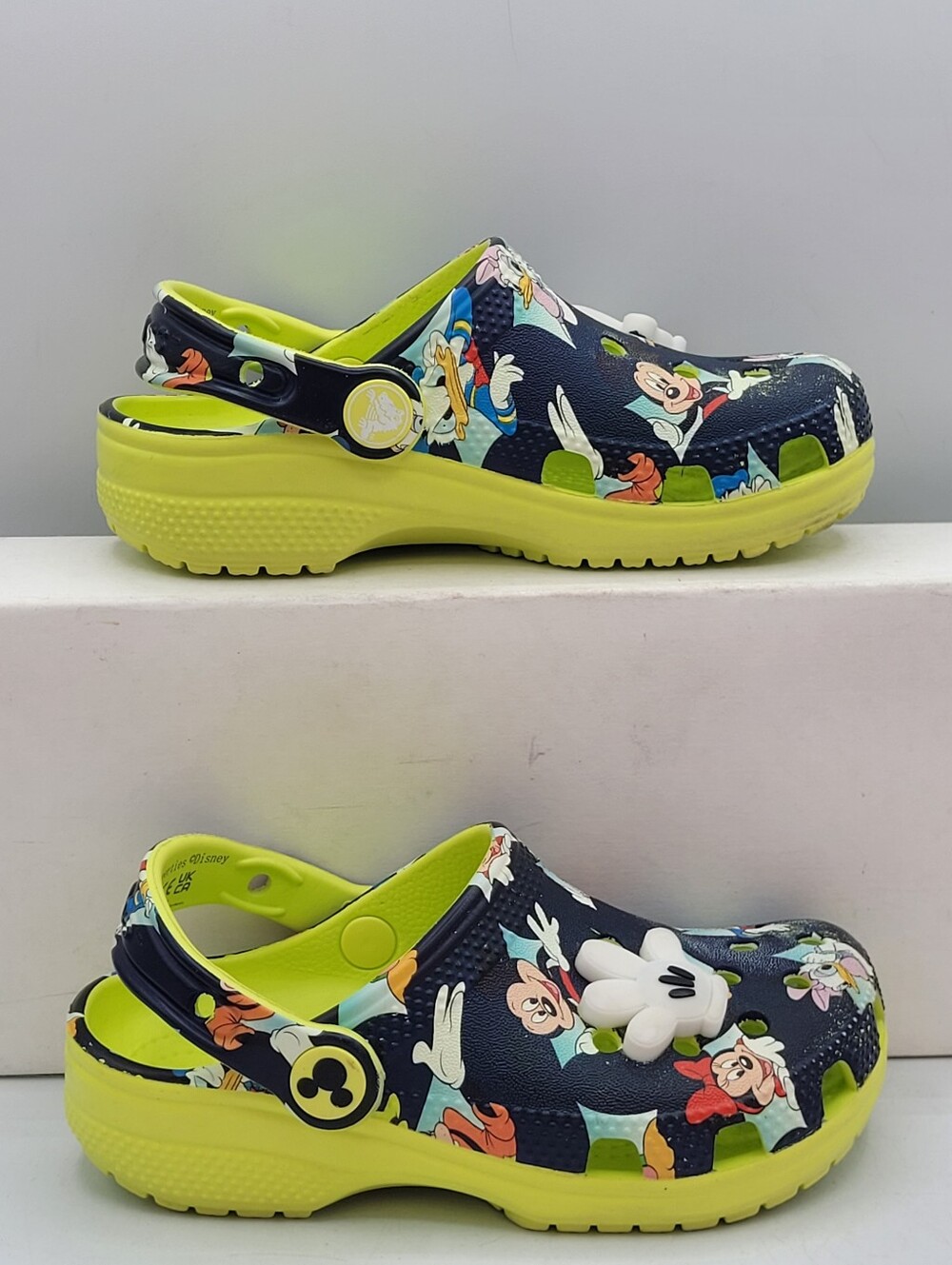 Crocs Disney Clogs Size 10 With Light Up Hand
